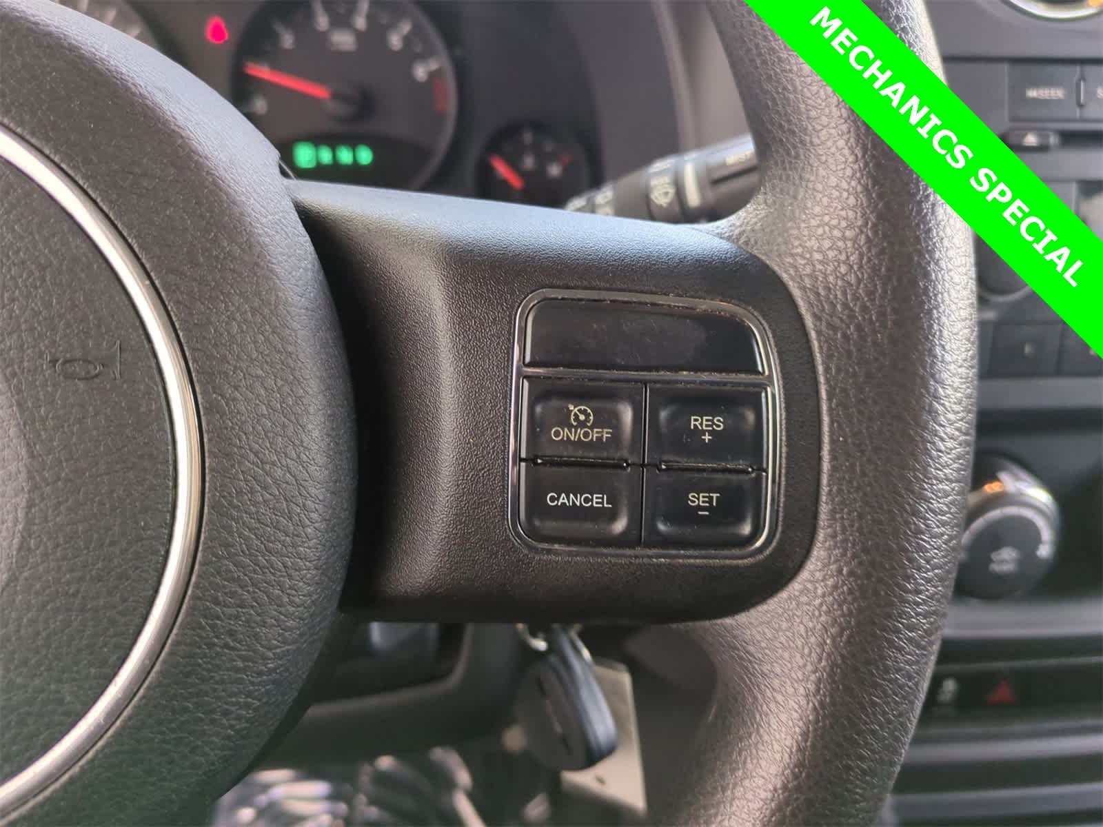 Thumbnail: 2012 Jeep Patriot - 23