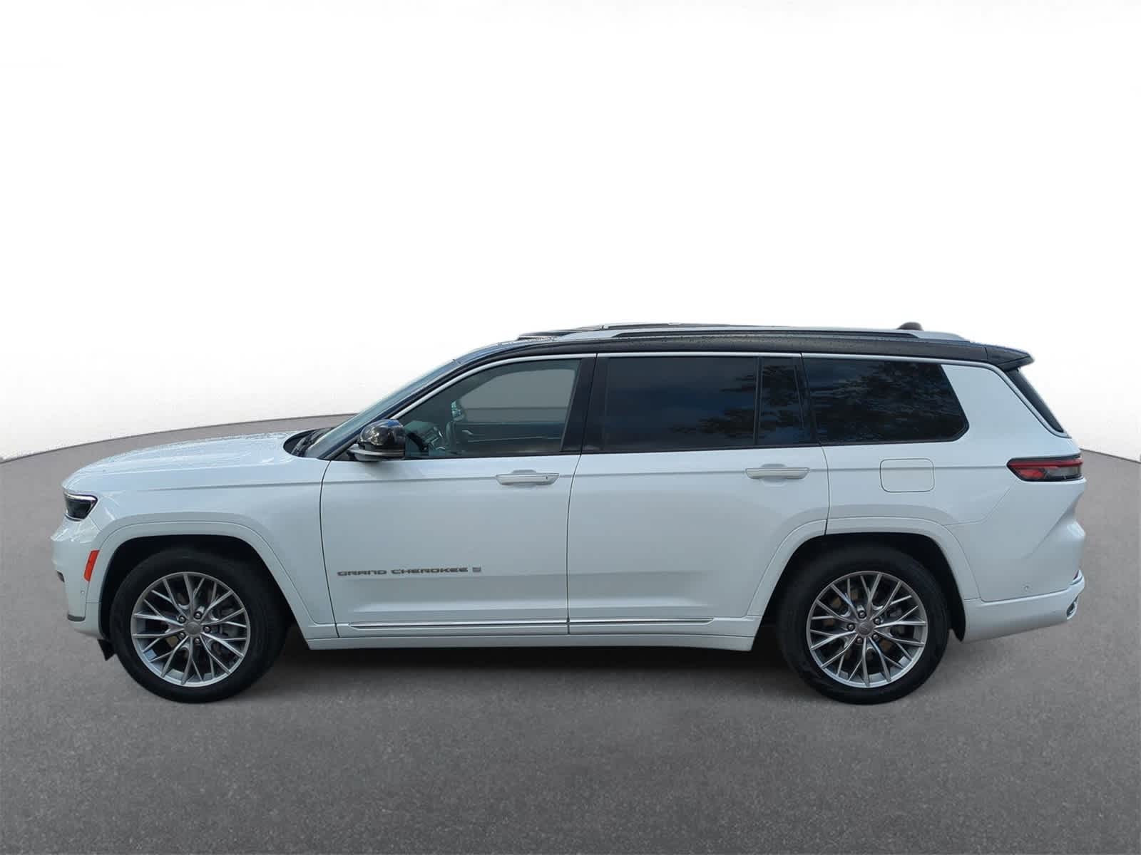 Thumbnail: 2022 Jeep Grand Cherokee L - 5