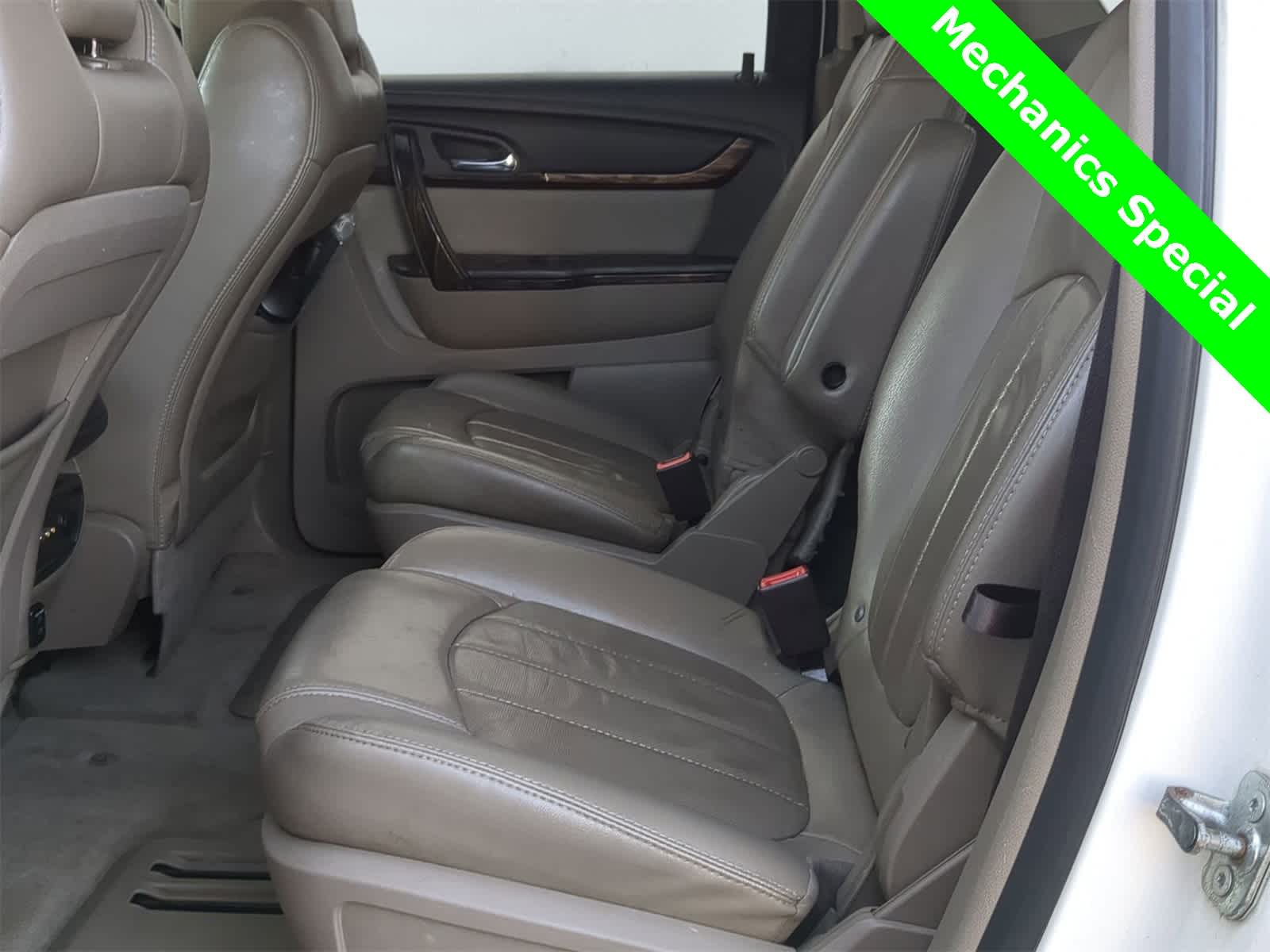 Thumbnail: 2015 GMC Acadia - 19