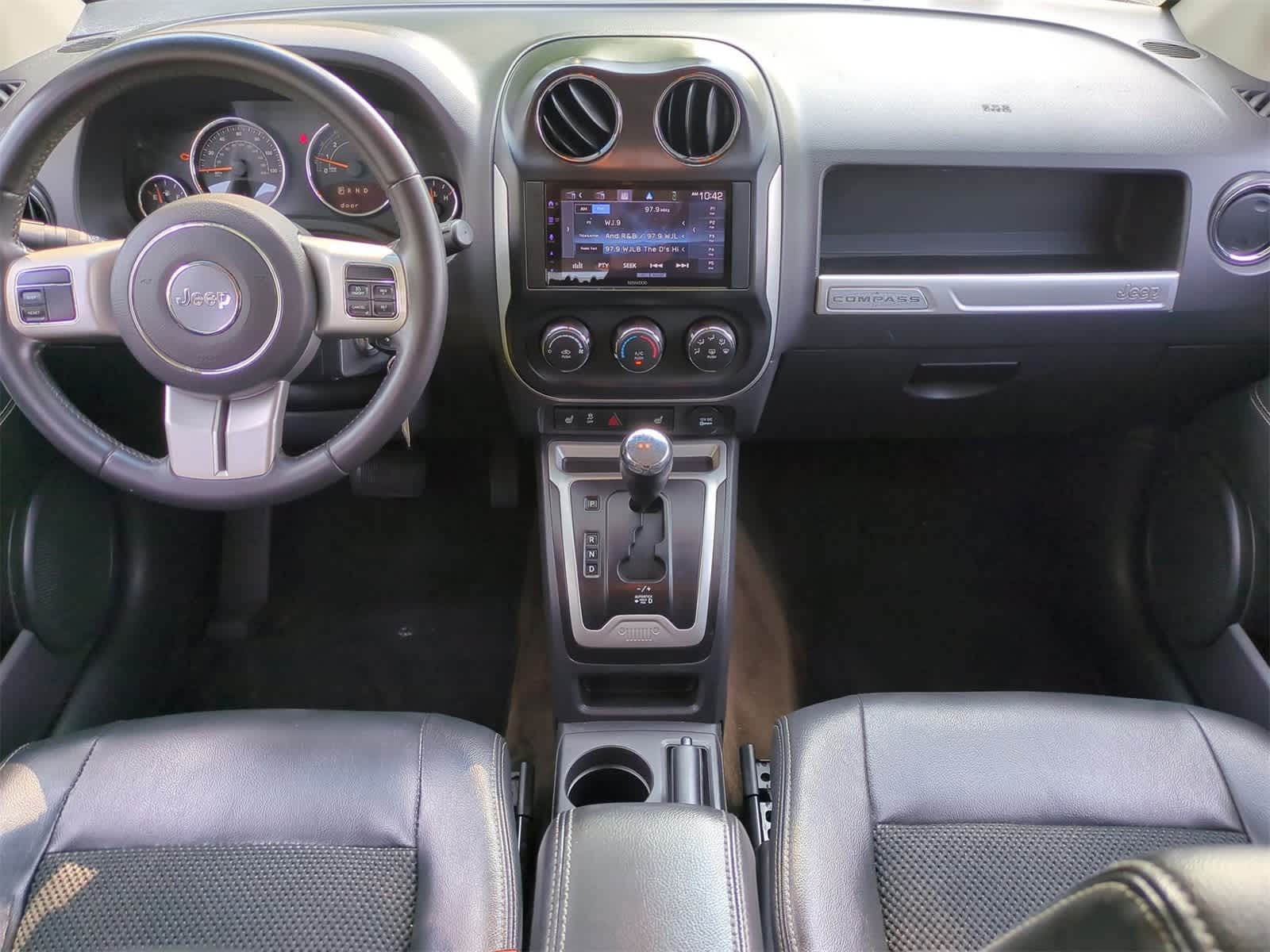 Thumbnail: 2017 Jeep Compass - 14