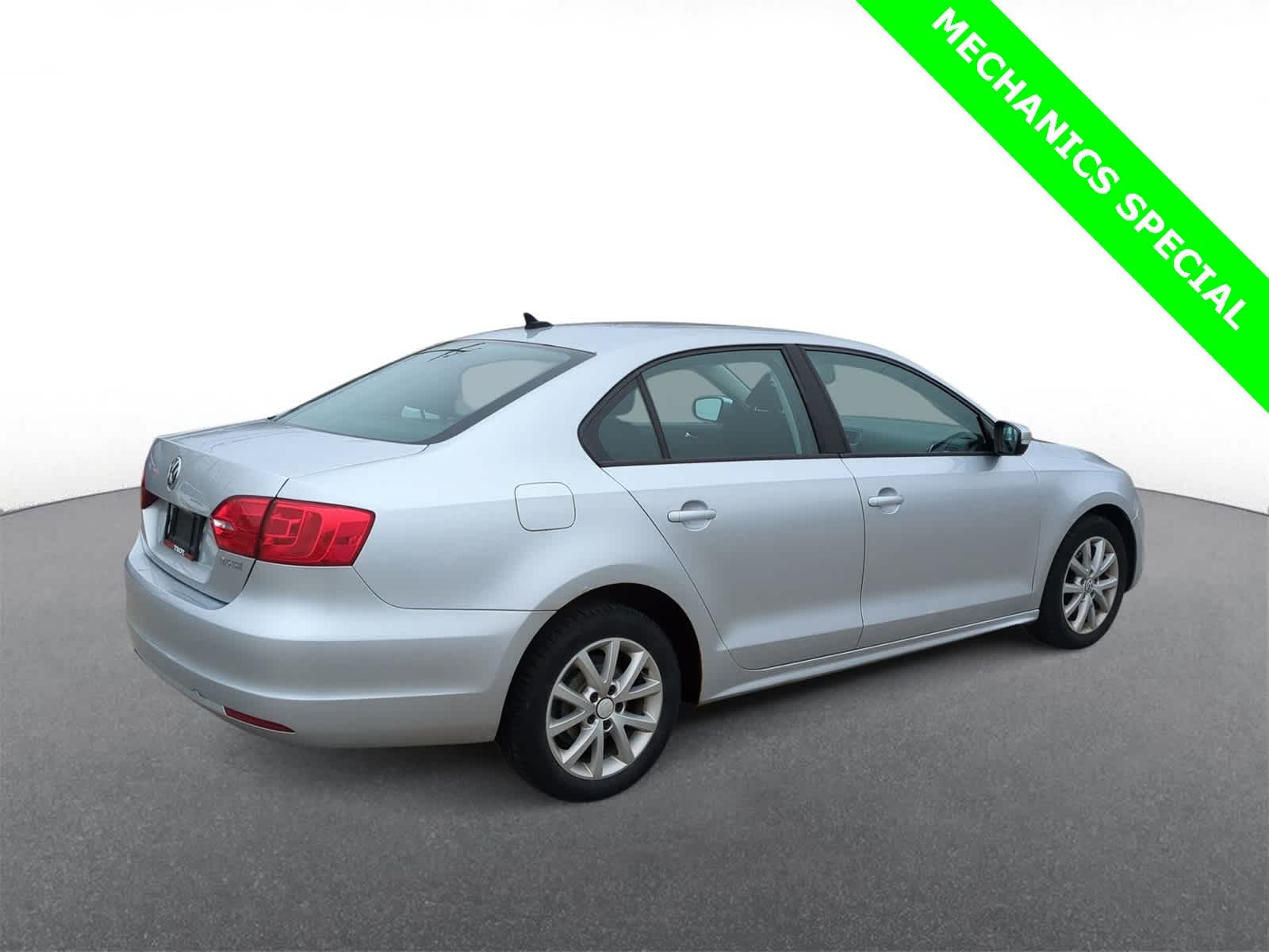 Thumbnail: 2011 Volkswagen Jetta - 8