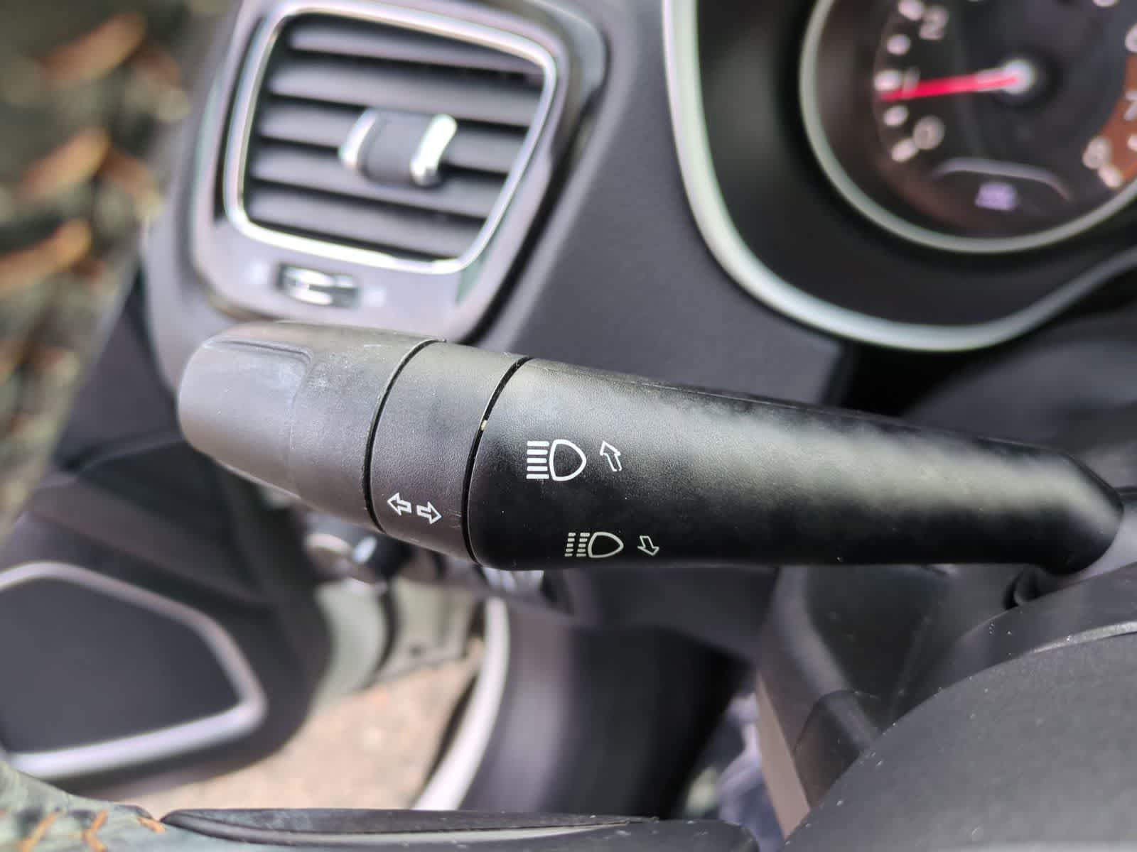 Thumbnail: 2018 Jeep Compass - 26