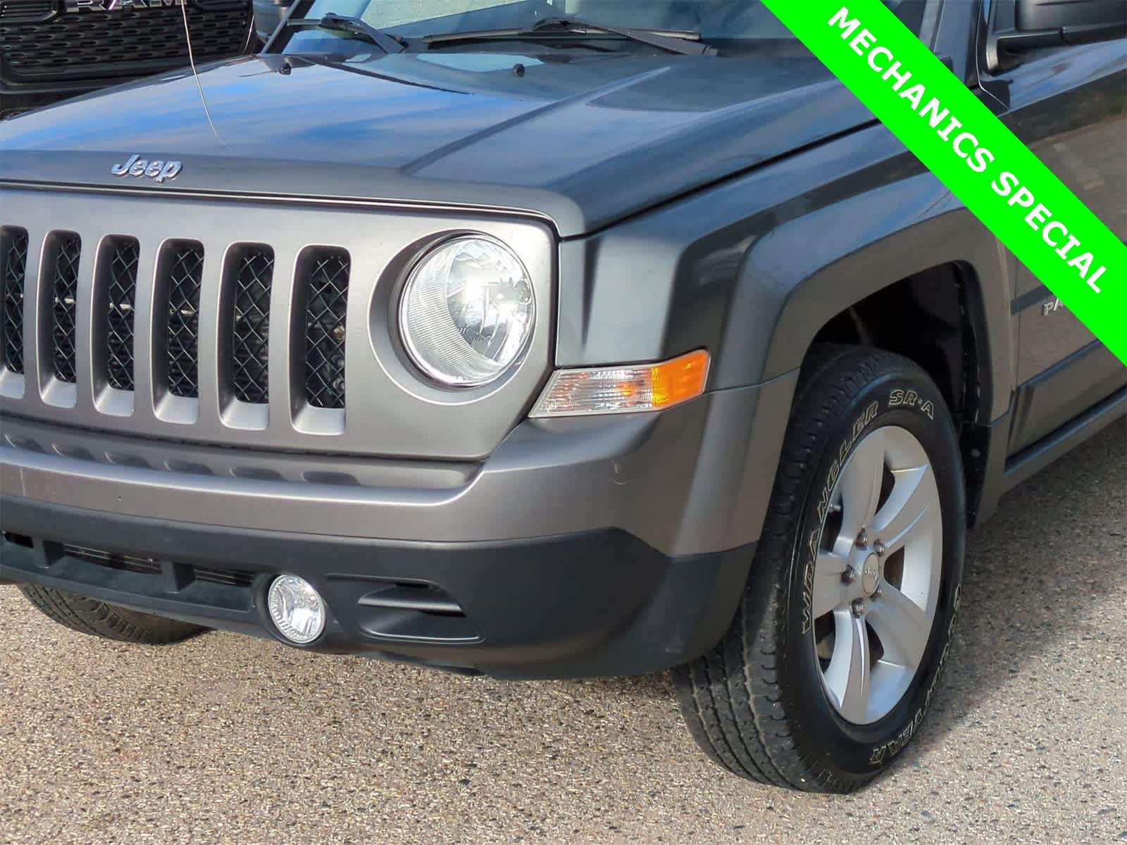 Thumbnail: 2012 Jeep Patriot - 11