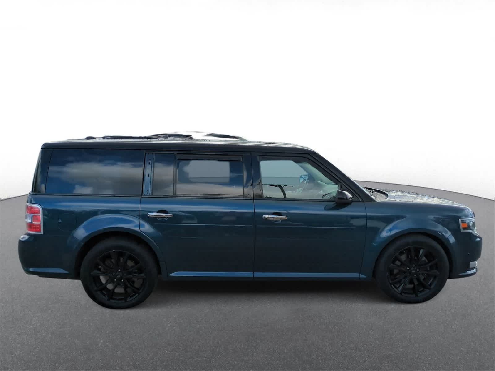 Thumbnail: 2016 Ford Flex - 9