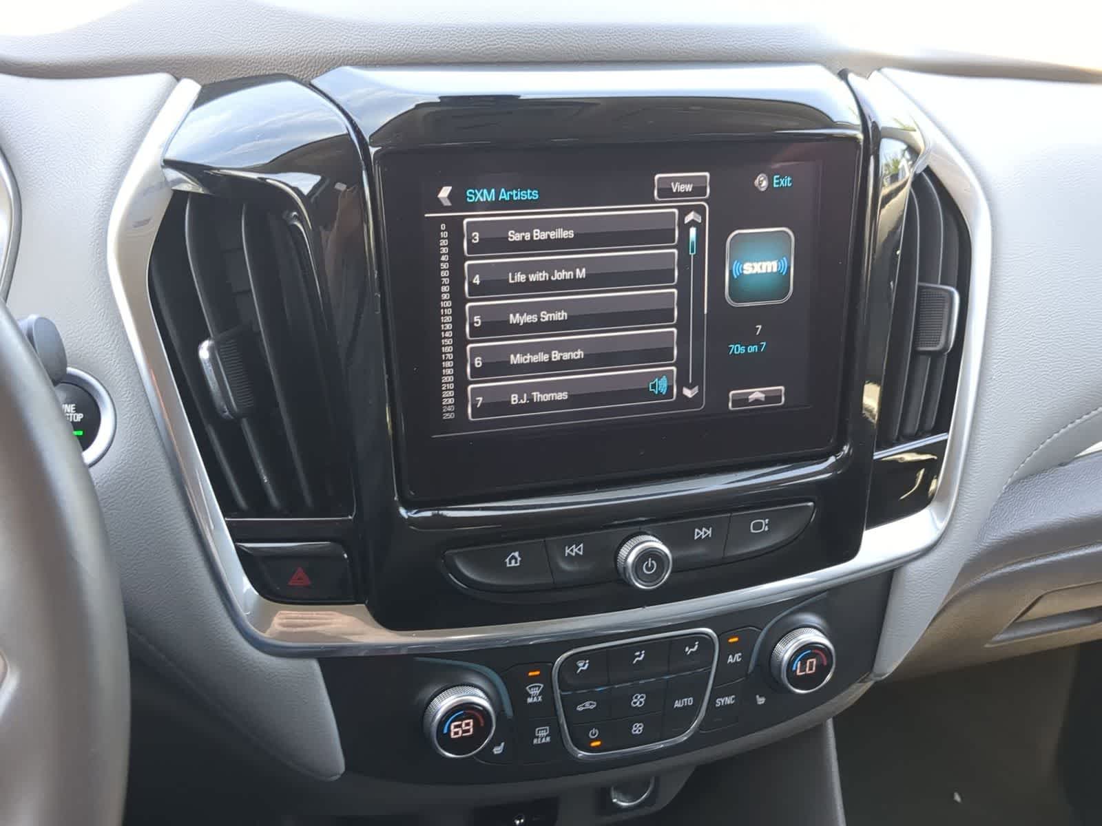 Thumbnail: 2018 Chevrolet Traverse - 28