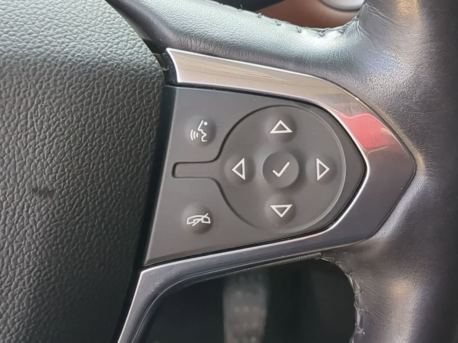 Thumbnail: 2018 Chevrolet Traverse - 24