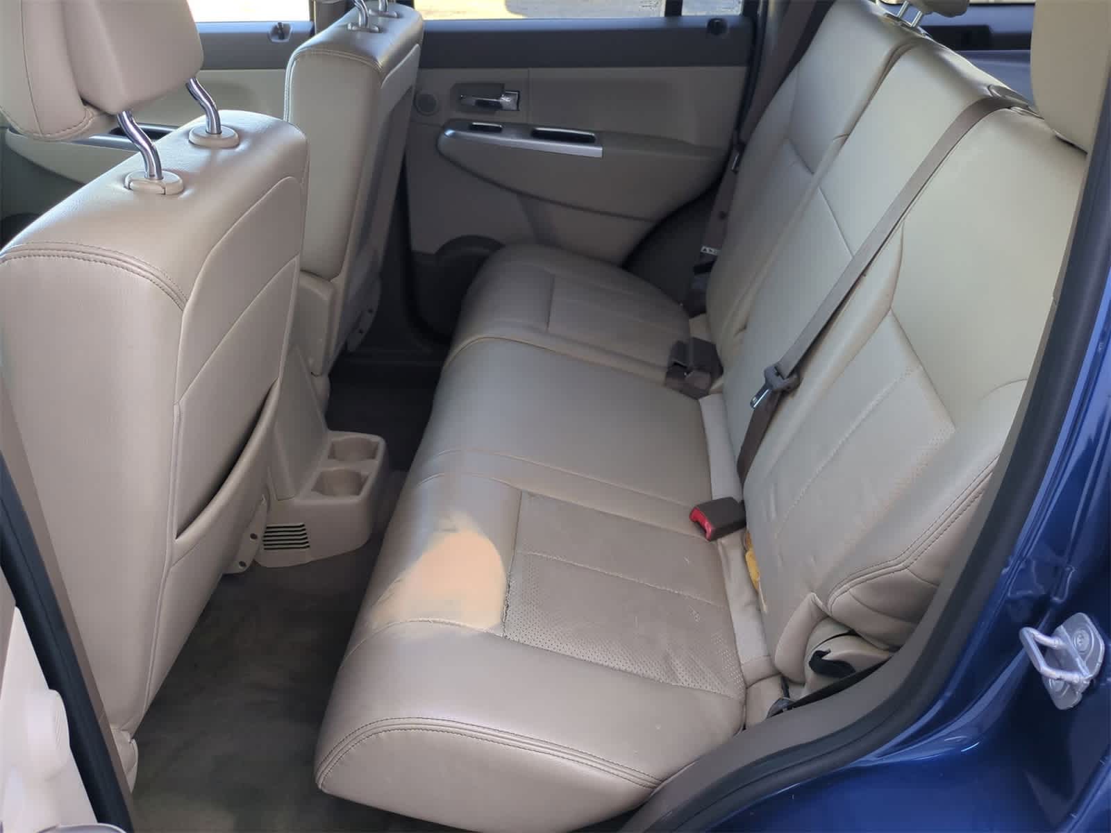 Thumbnail: 2010 Jeep Liberty - 20