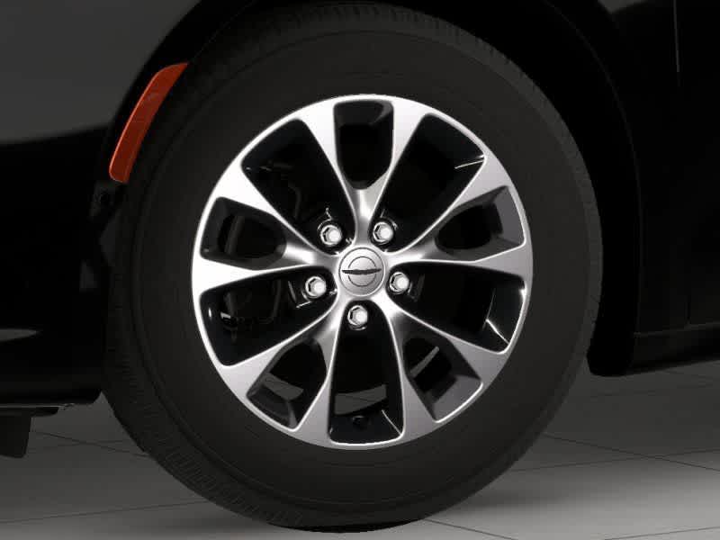 Thumbnail: 2026 Chrysler Pacifica - 11