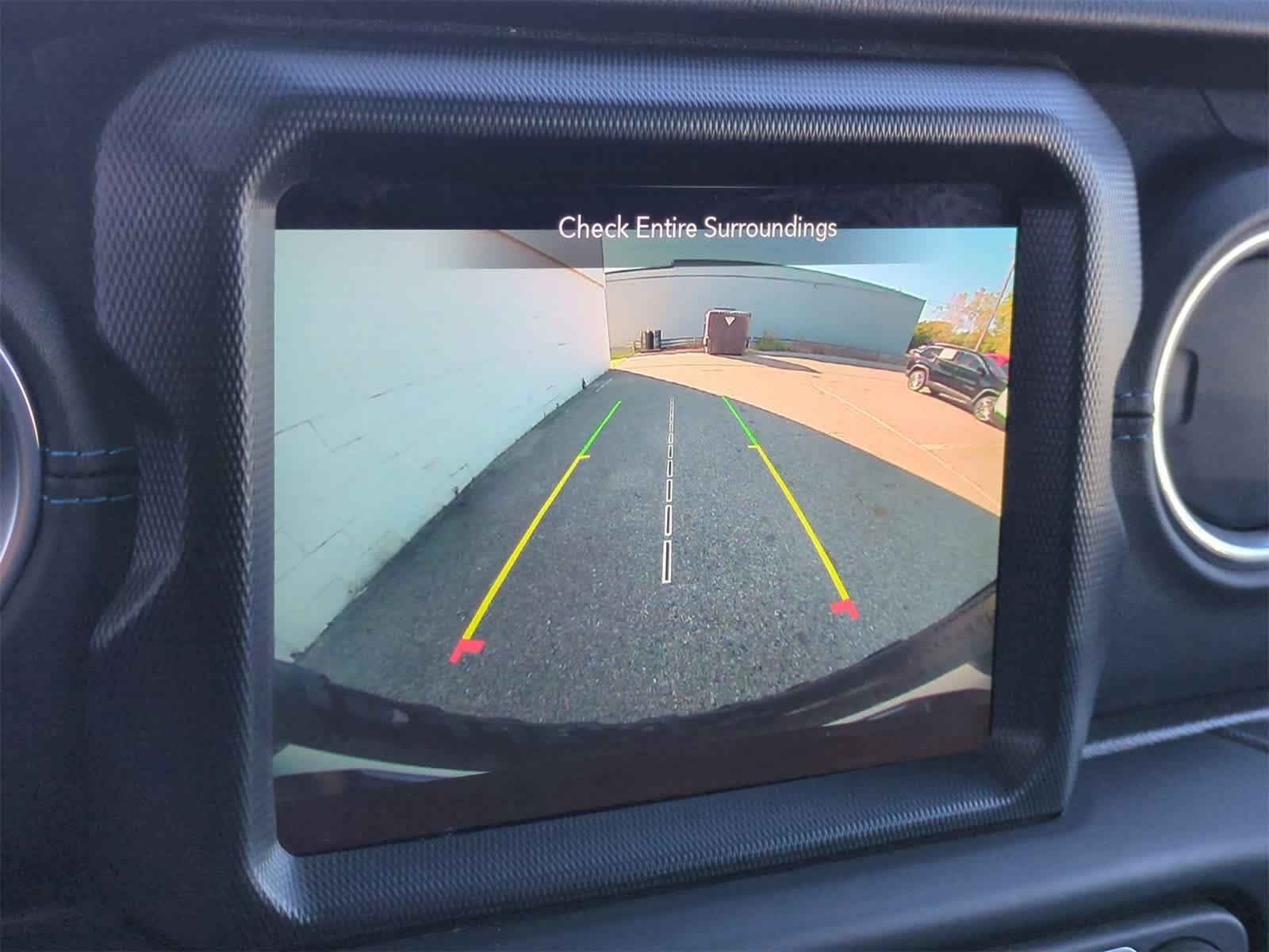 Thumbnail: 2022 Jeep Wrangler - 28