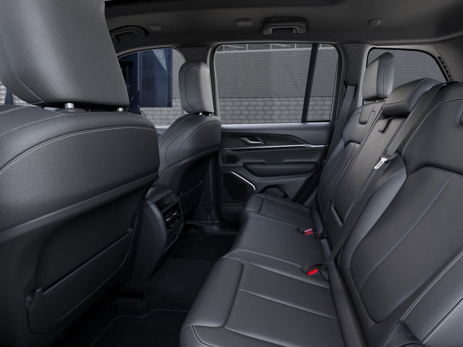 Thumbnail: 2026 Jeep Grand Cherokee - 23