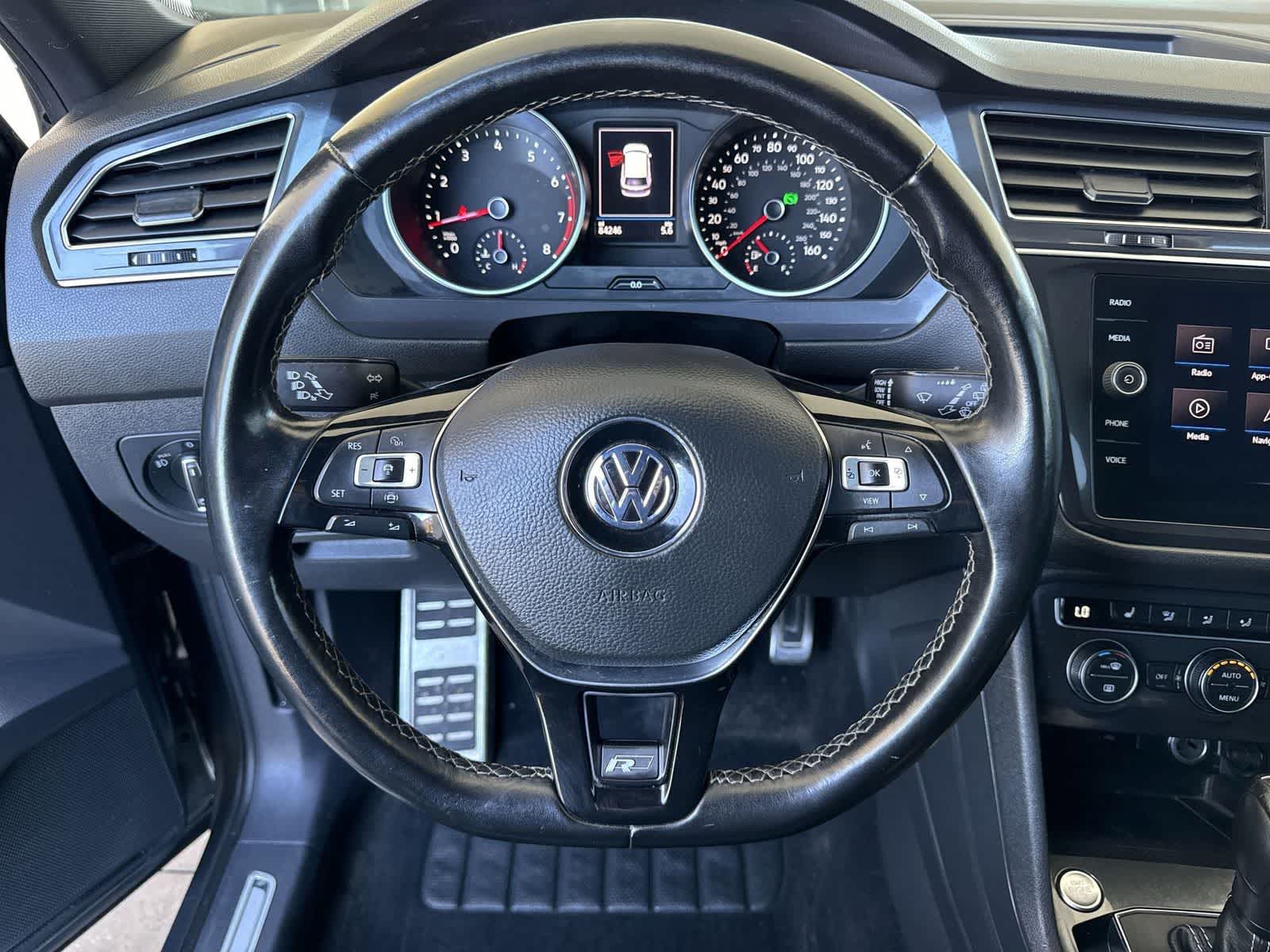 Thumbnail: 2021 Volkswagen Tiguan - 24