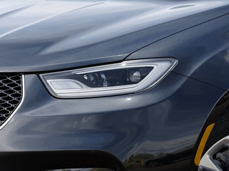 Thumbnail: 2026 Chrysler Pacifica - 10