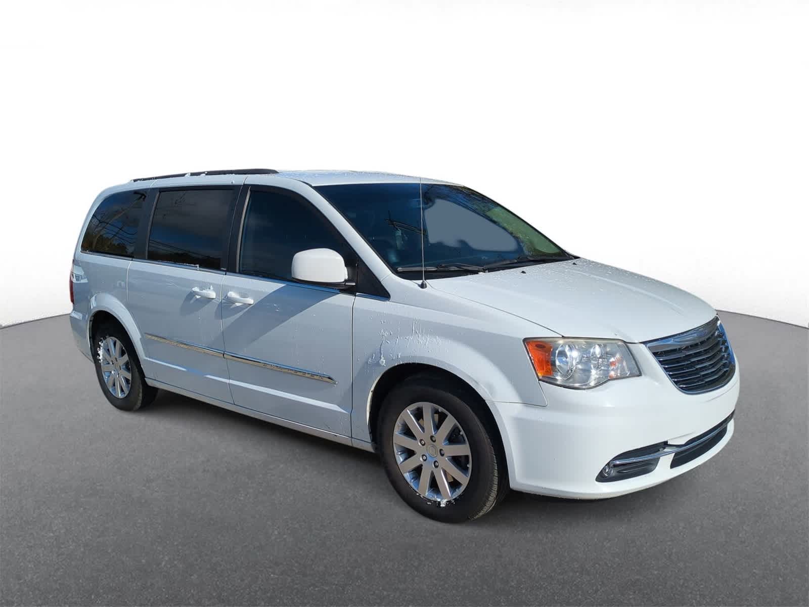 Used 2014 Chrysler Town & Country Touring with VIN 2C4RC1BG2ER311442 for sale in Troy, MI