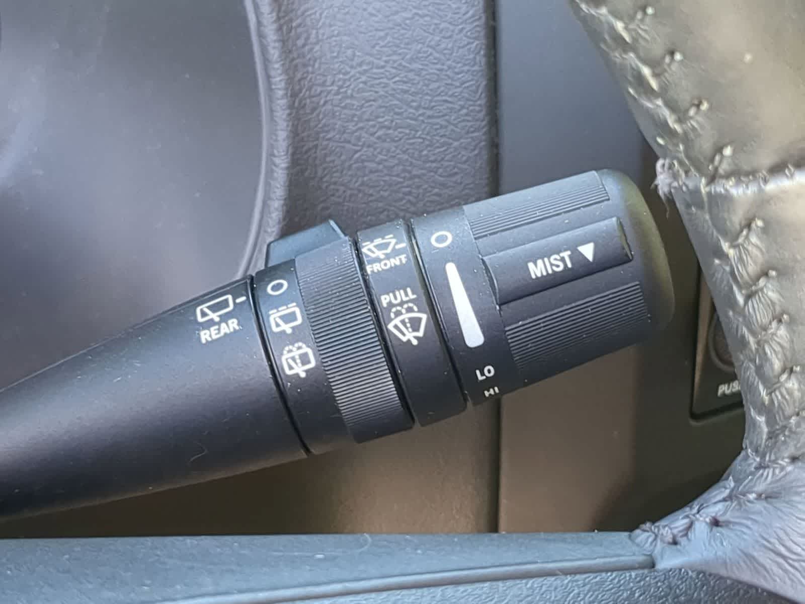 Thumbnail: 2015 Jeep Patriot - 25