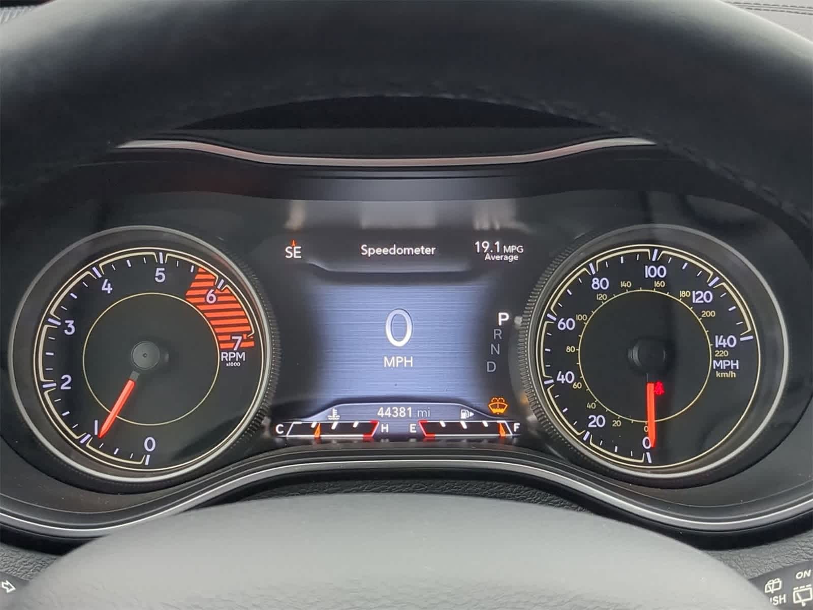 Thumbnail: 2019 Jeep Cherokee - 39