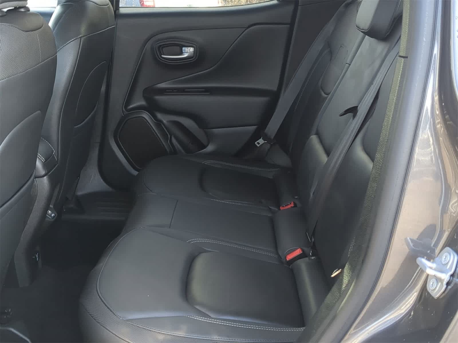 Thumbnail: 2021 Jeep Renegade - 26