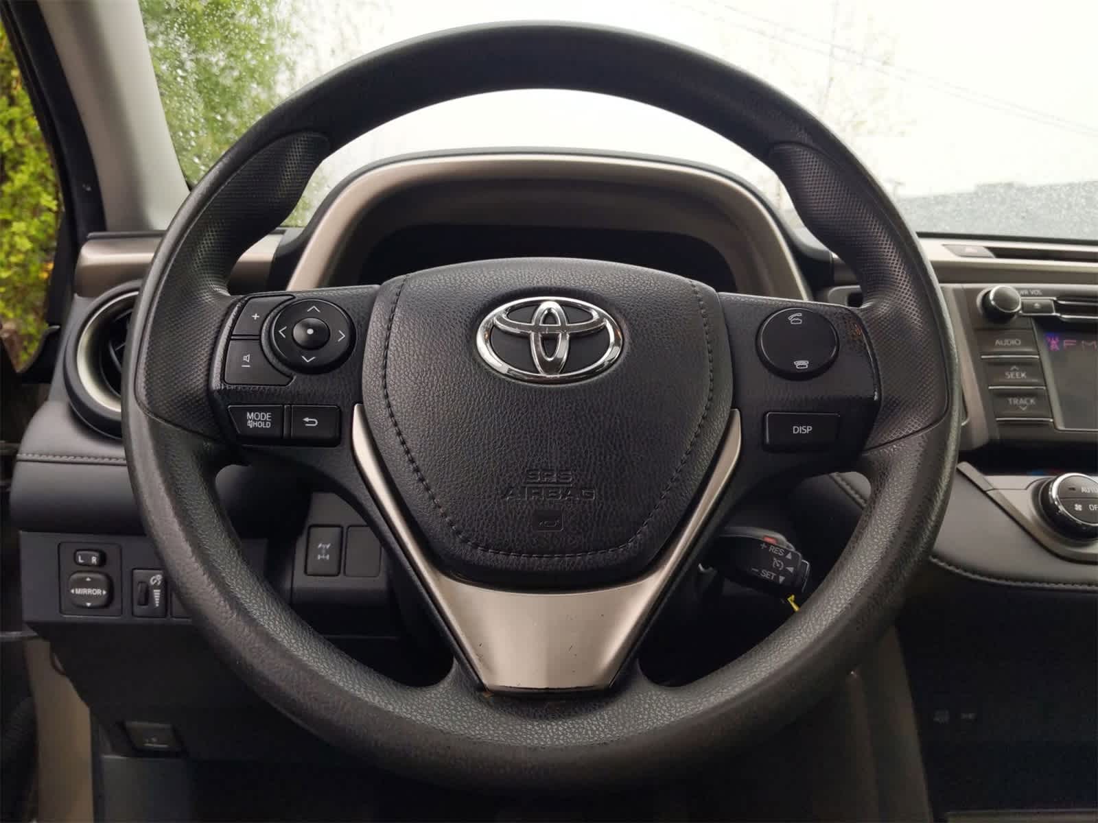 2013 Toyota RAV4 XLE 23