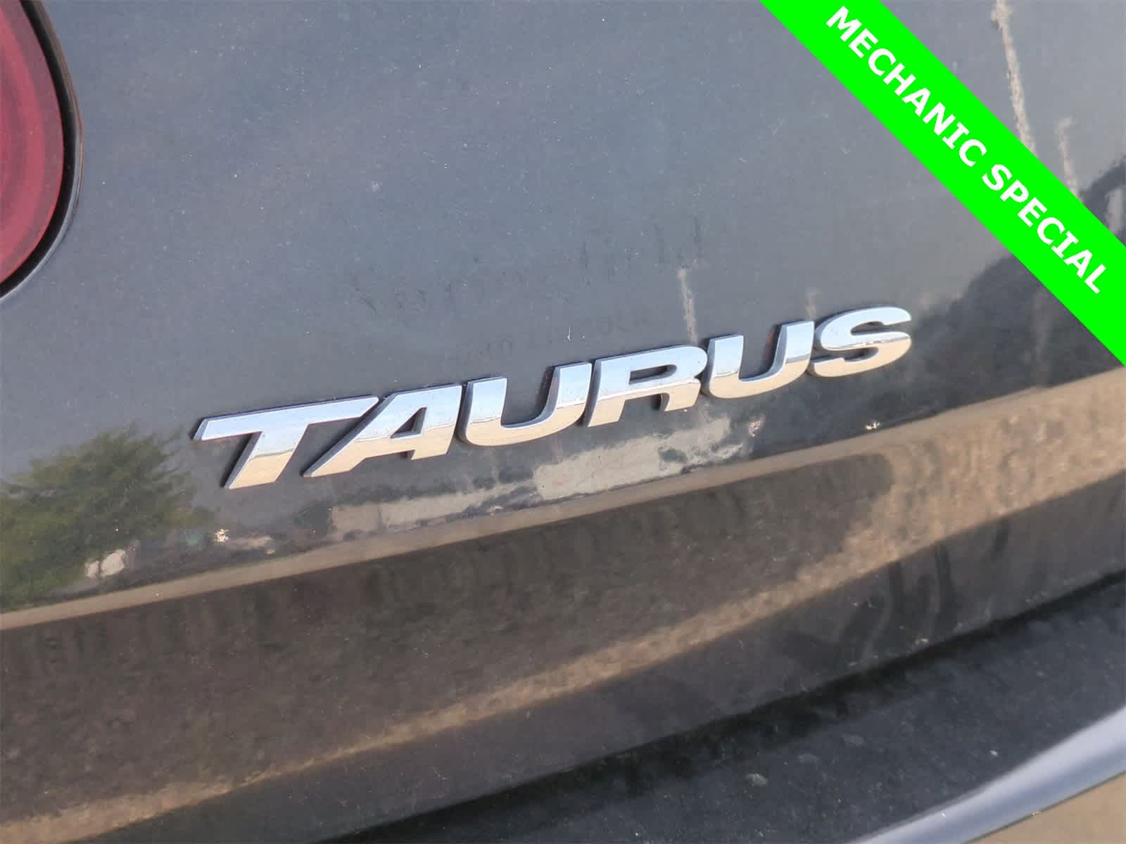 Thumbnail: 2012 Ford Taurus - 12