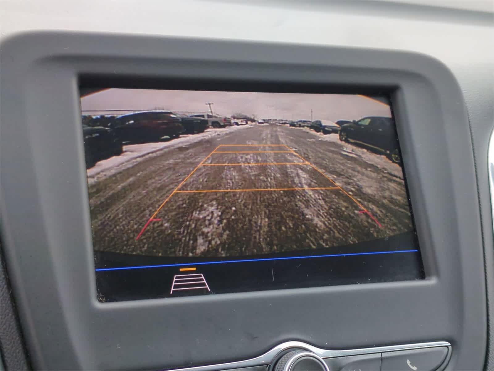 Thumbnail: 2020 Chevrolet Equinox - 29