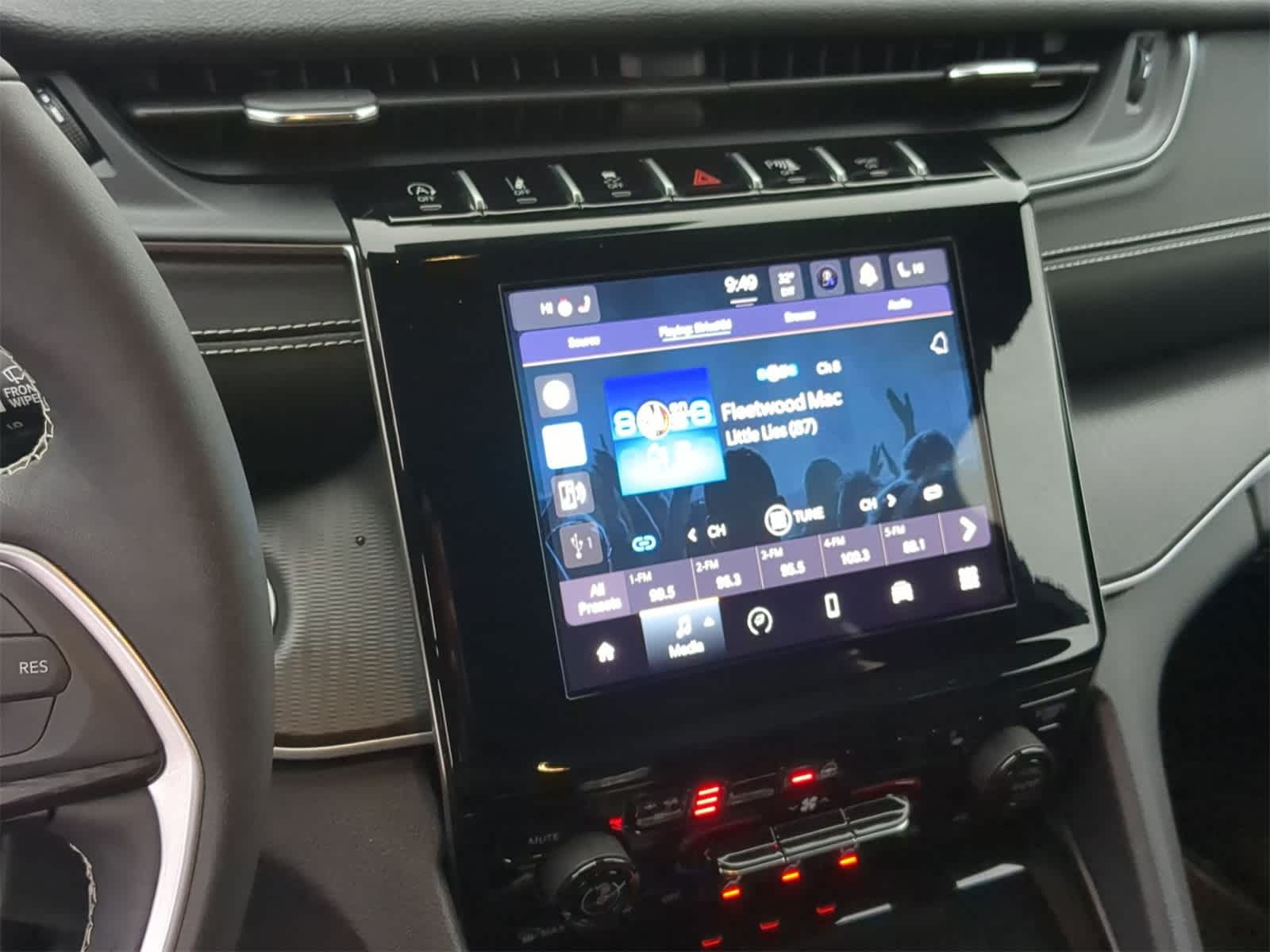 Thumbnail: 2024 Jeep Grand Cherokee - 35