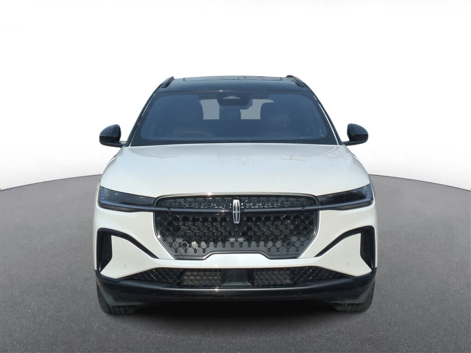 Thumbnail: 2025 Lincoln Nautilus - 3