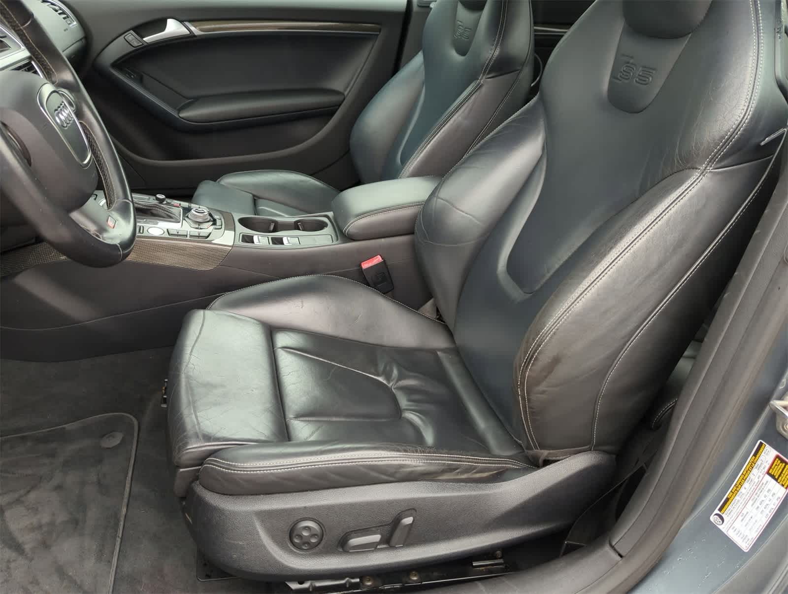 Thumbnail: 2012 Audi S5 - 16