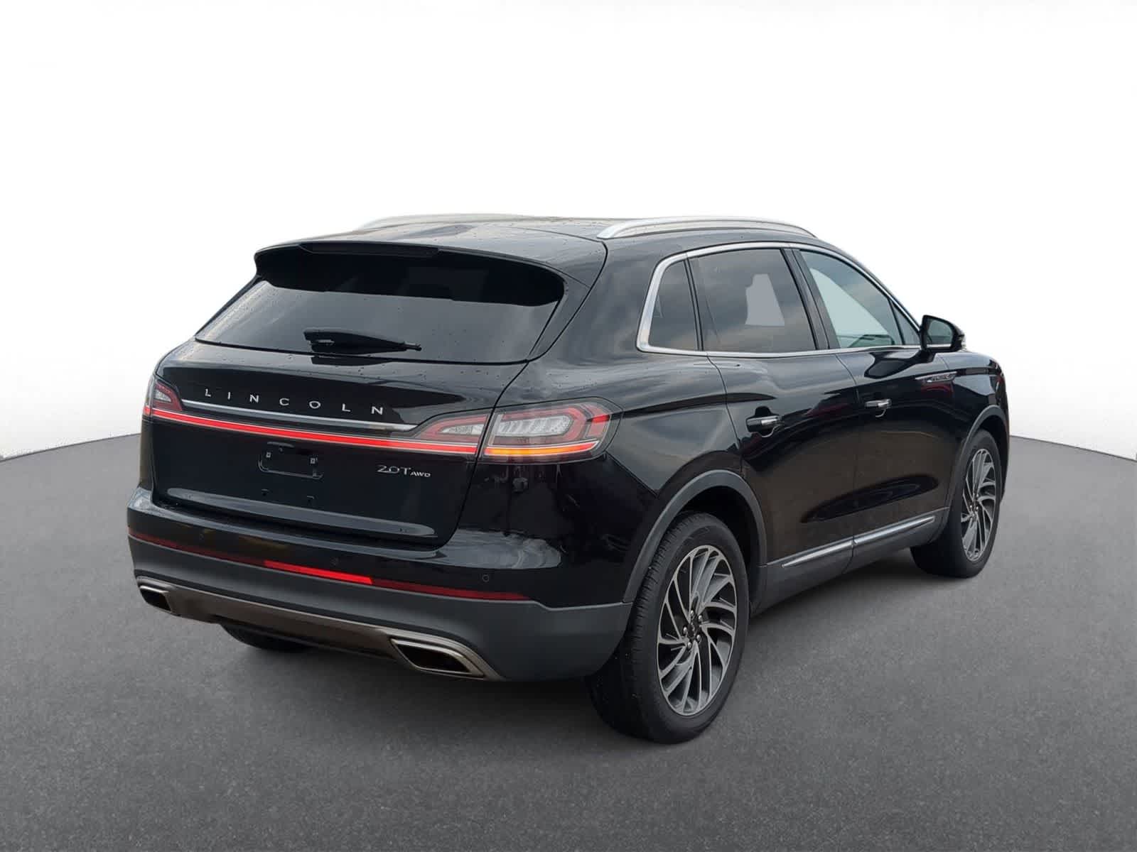 Thumbnail: 2020 Lincoln Nautilus - 8