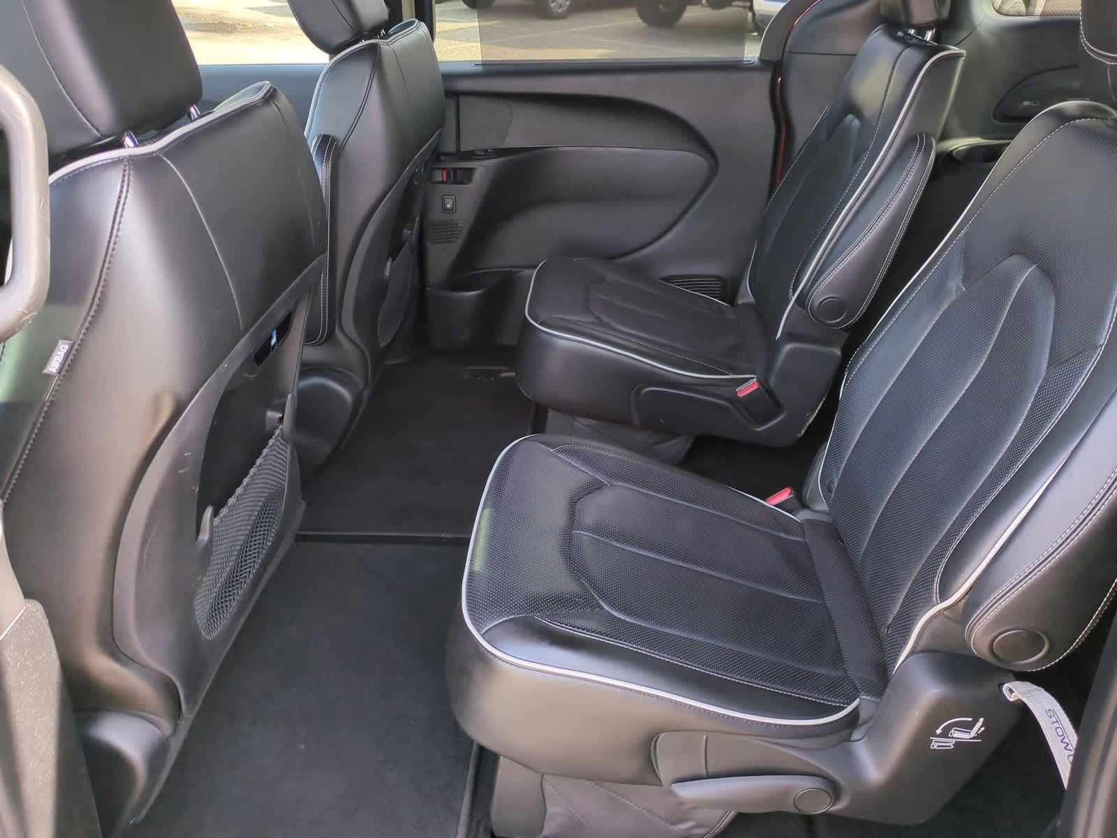 Thumbnail: 2019 Chrysler Pacifica - 18