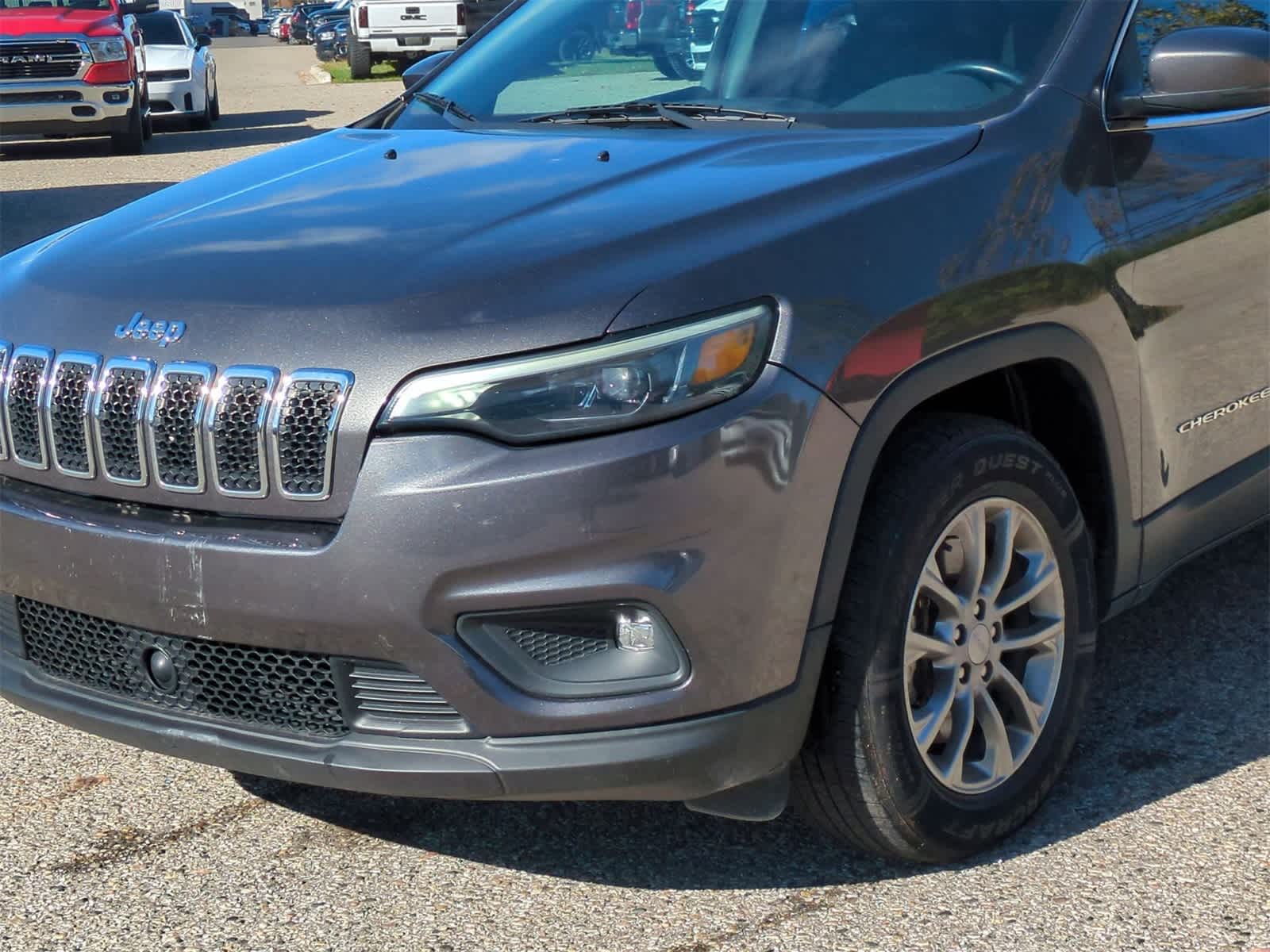 Thumbnail: 2021 Jeep Cherokee - 11