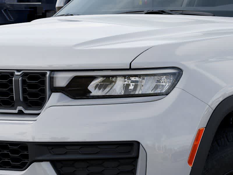 Thumbnail: 2026 Jeep Grand Cherokee L - 10