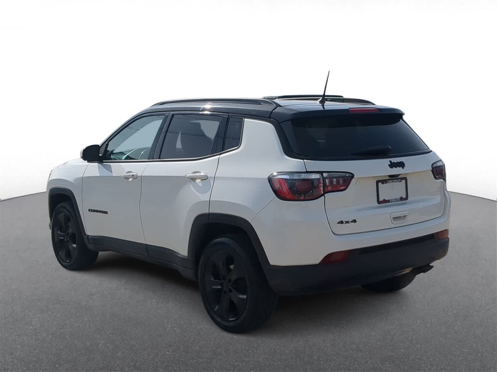 Thumbnail: 2018 Jeep Compass - 6