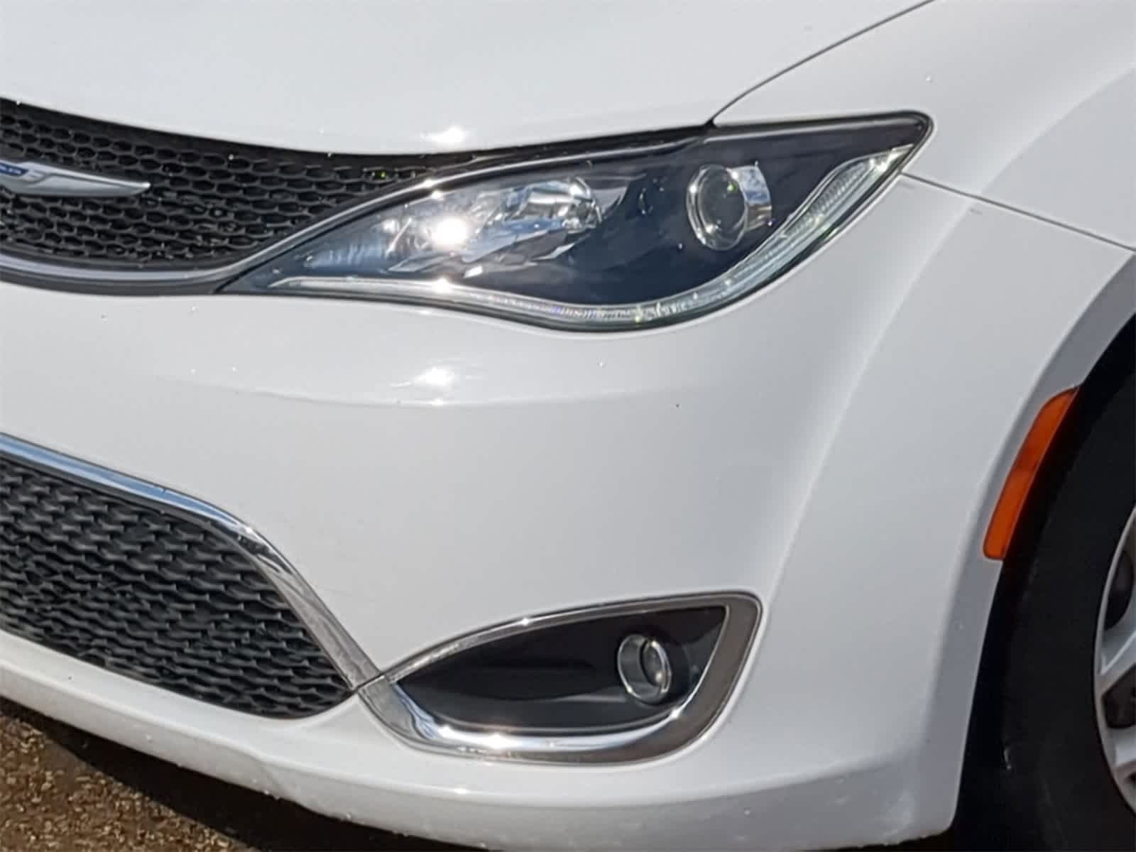 Thumbnail: 2020 Chrysler Pacifica - 18