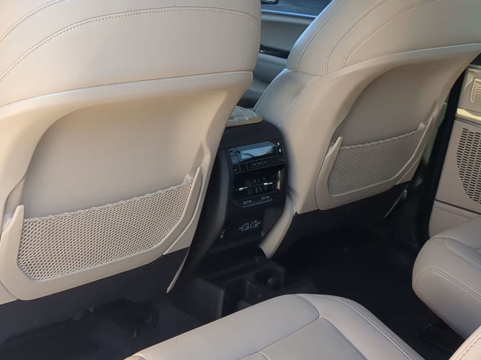 Thumbnail: 2021 Jeep Grand Cherokee L - 18