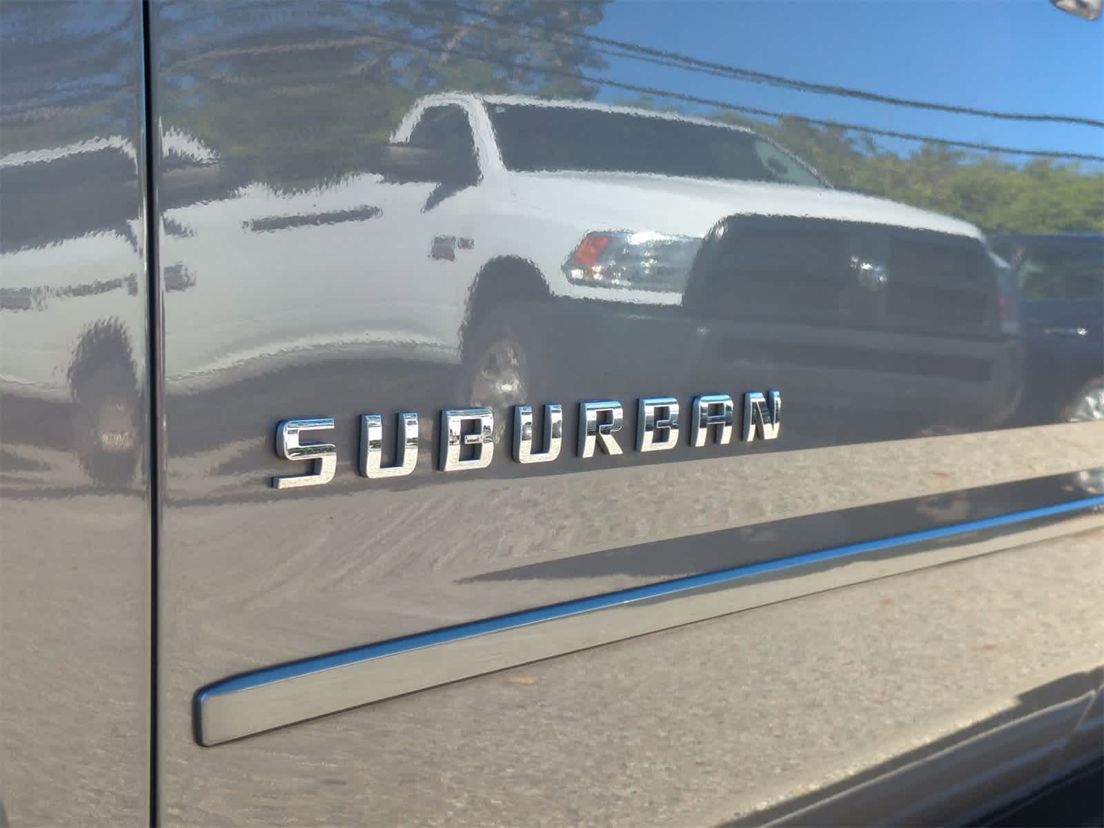 Thumbnail: 2020 Chevrolet Suburban - 13