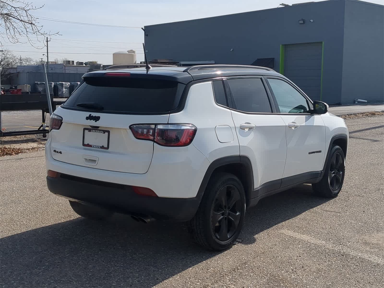 Thumbnail: 2018 Jeep Compass - 14