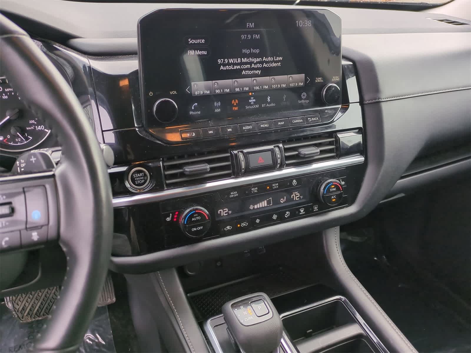 Thumbnail: 2023 Nissan Pathfinder - 26