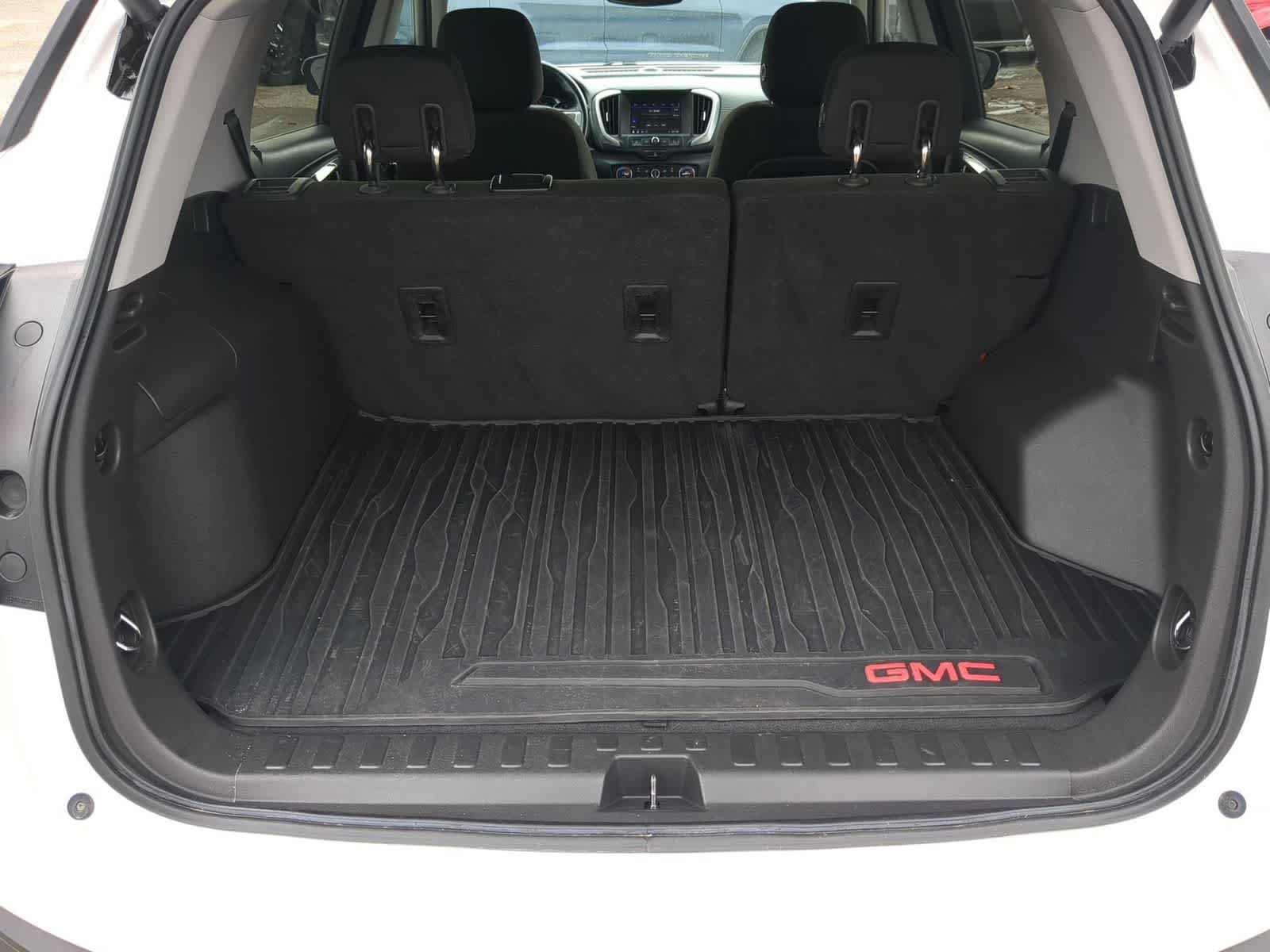 Thumbnail: 2020 GMC Terrain - 32