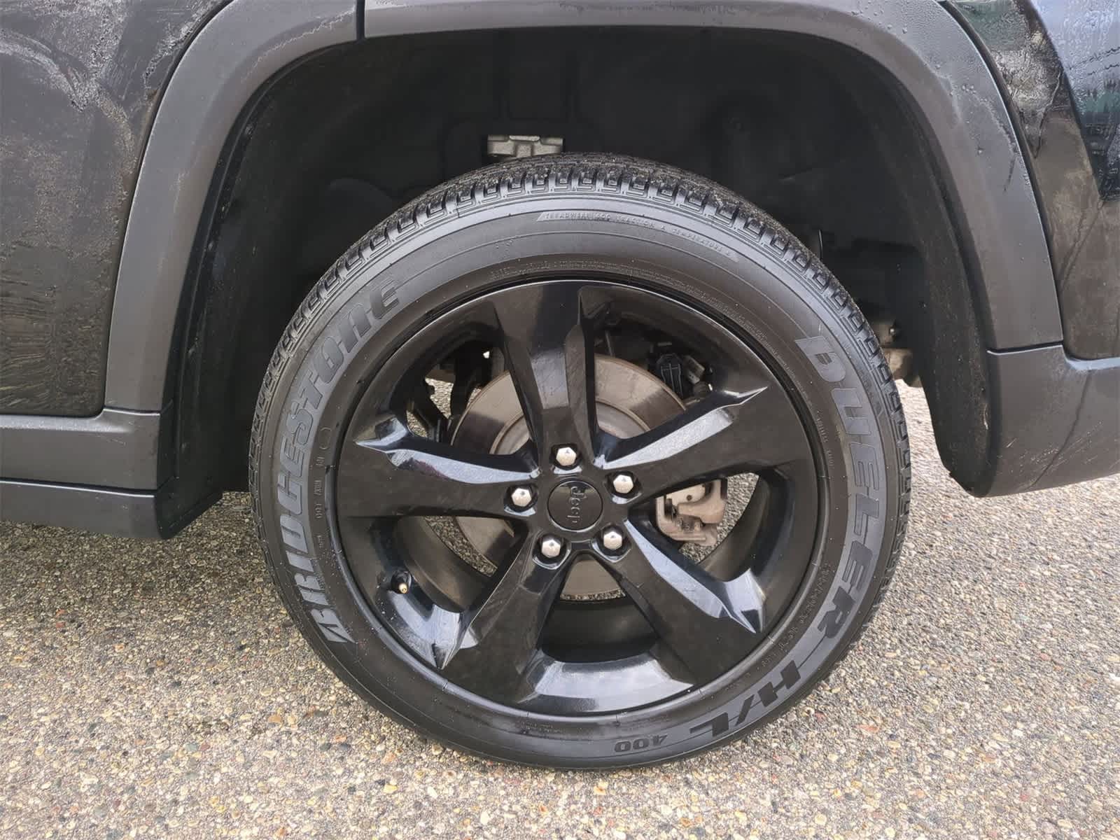 Thumbnail: 2023 Jeep Grand Cherokee - 14