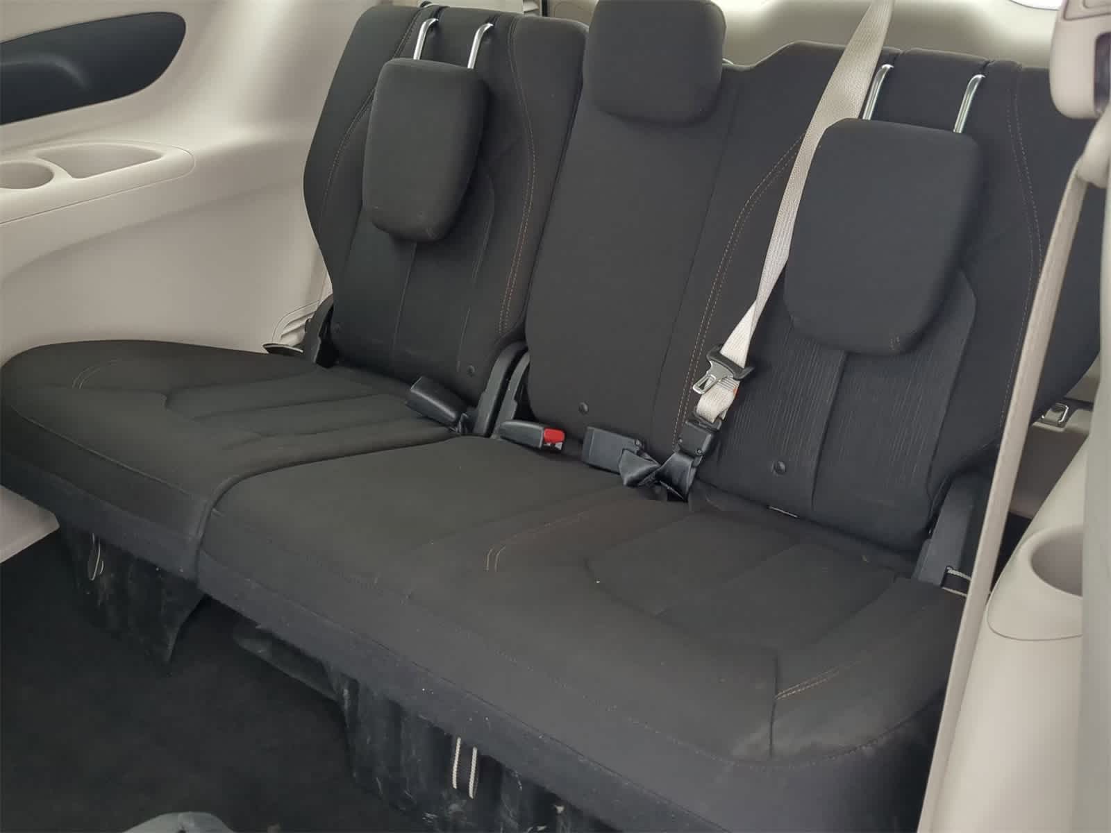 Thumbnail: 2017 Chrysler Pacifica - 28