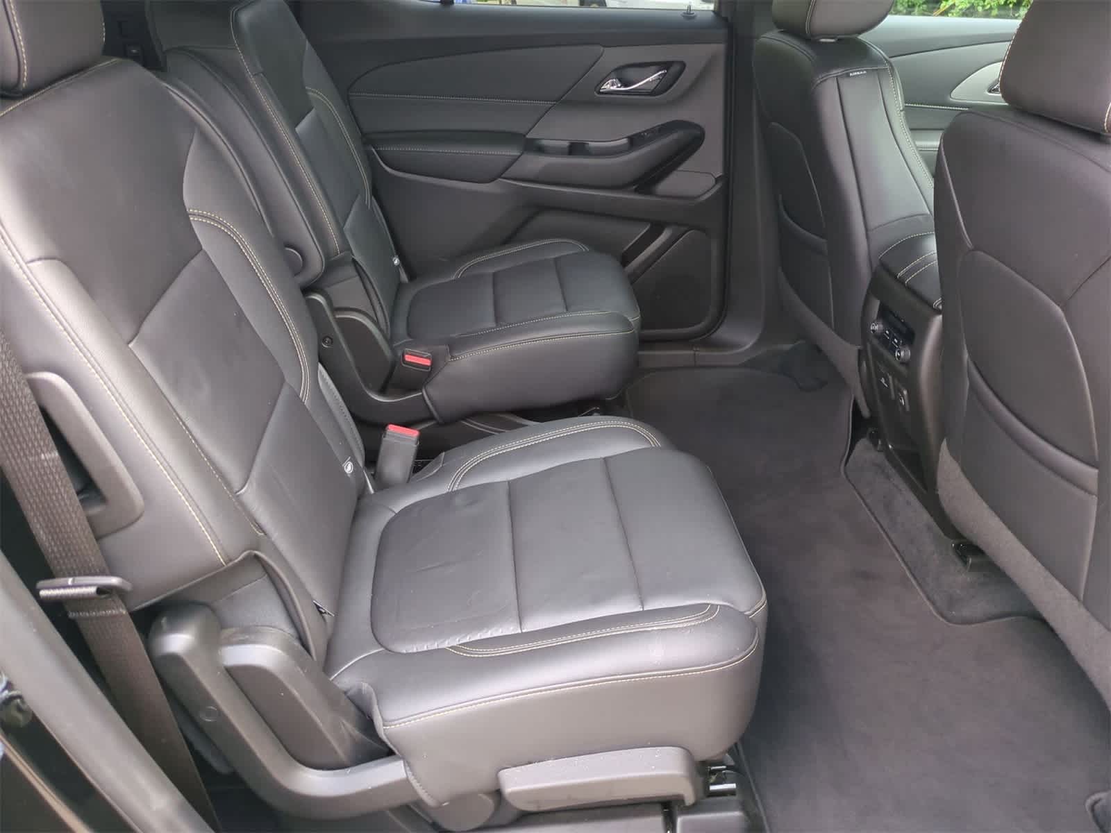2022 Chevrolet Traverse LT 18