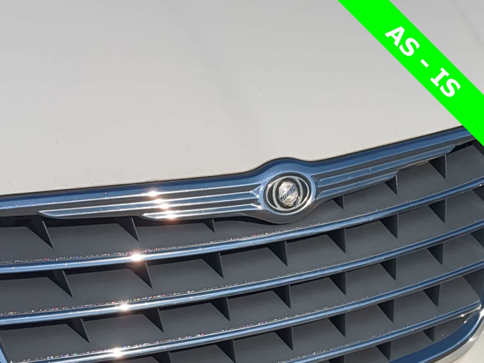 Thumbnail: 2010 Chrysler Town & Country - 12