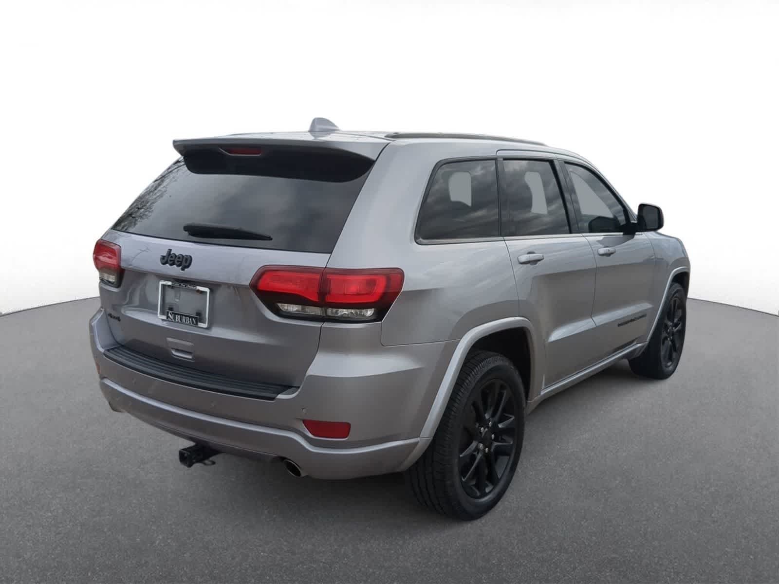 Thumbnail: 2020 Jeep Grand Cherokee - 8
