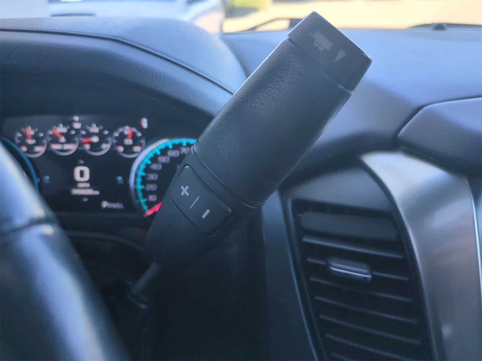 Thumbnail: 2020 Chevrolet Suburban - 32