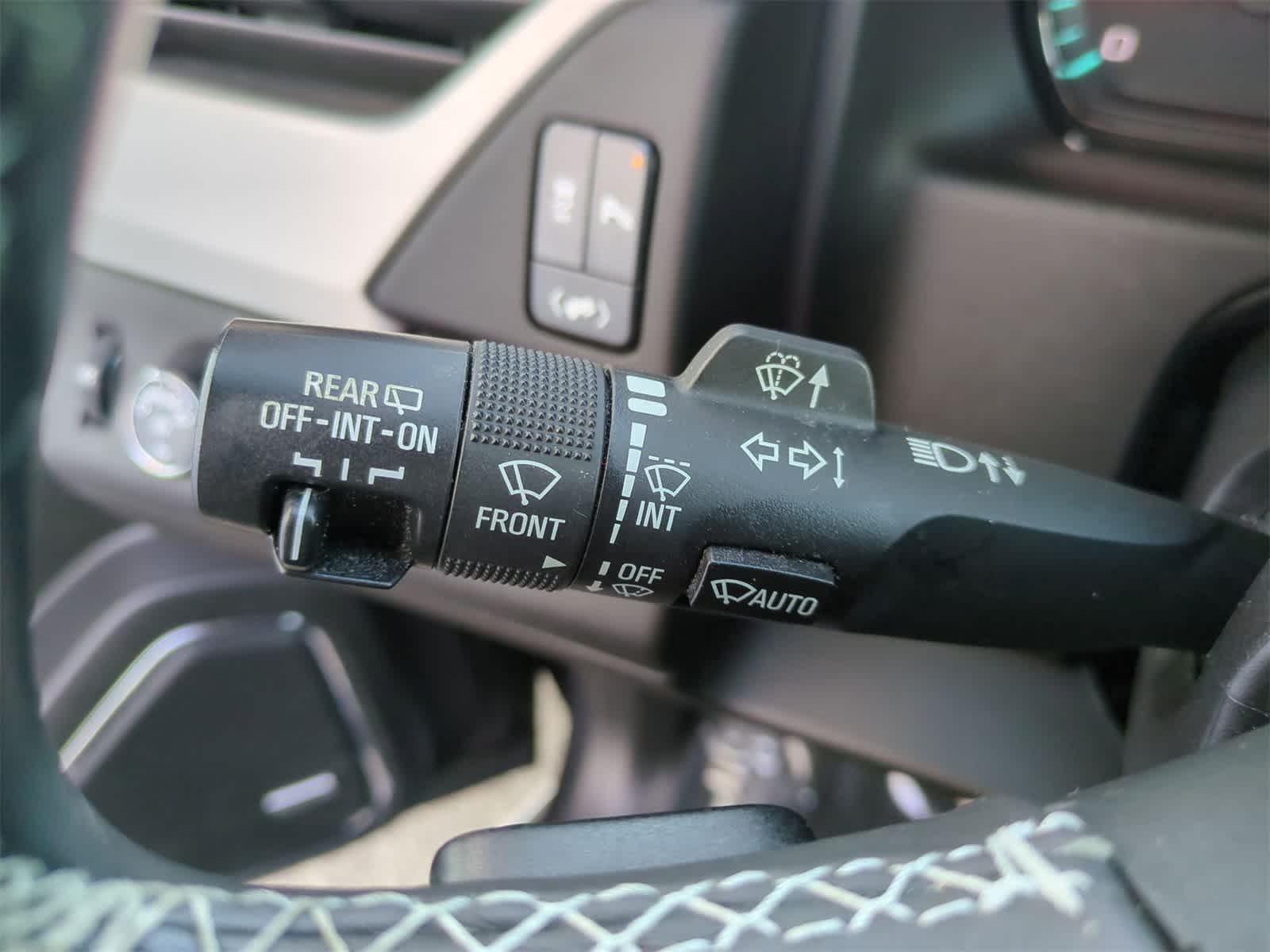 Thumbnail: 2017 GMC Yukon XL - 25