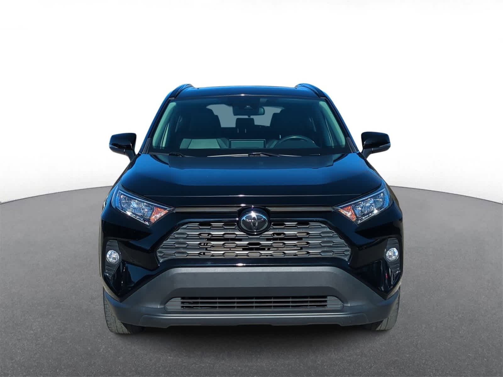 Thumbnail: 2019 Toyota RAV4 - 3