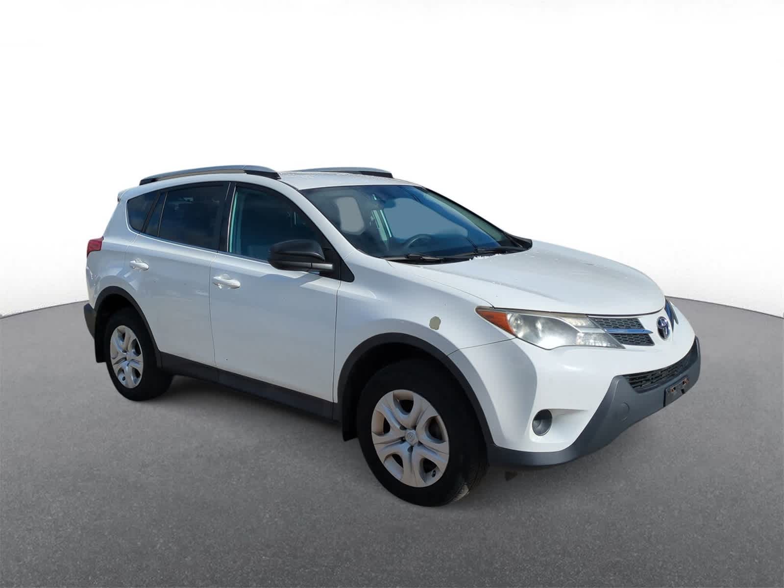 Thumbnail: 2015 Toyota RAV4 - 2
