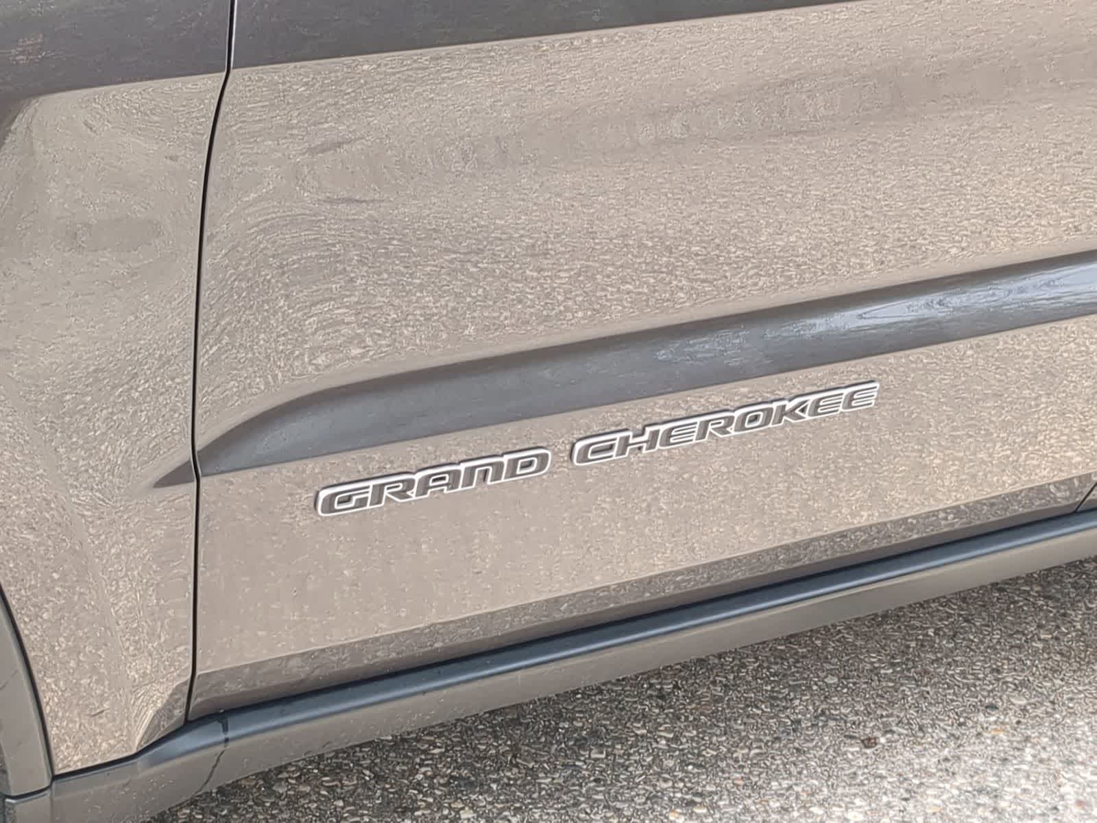 Thumbnail: 2019 Jeep Grand Cherokee - 13