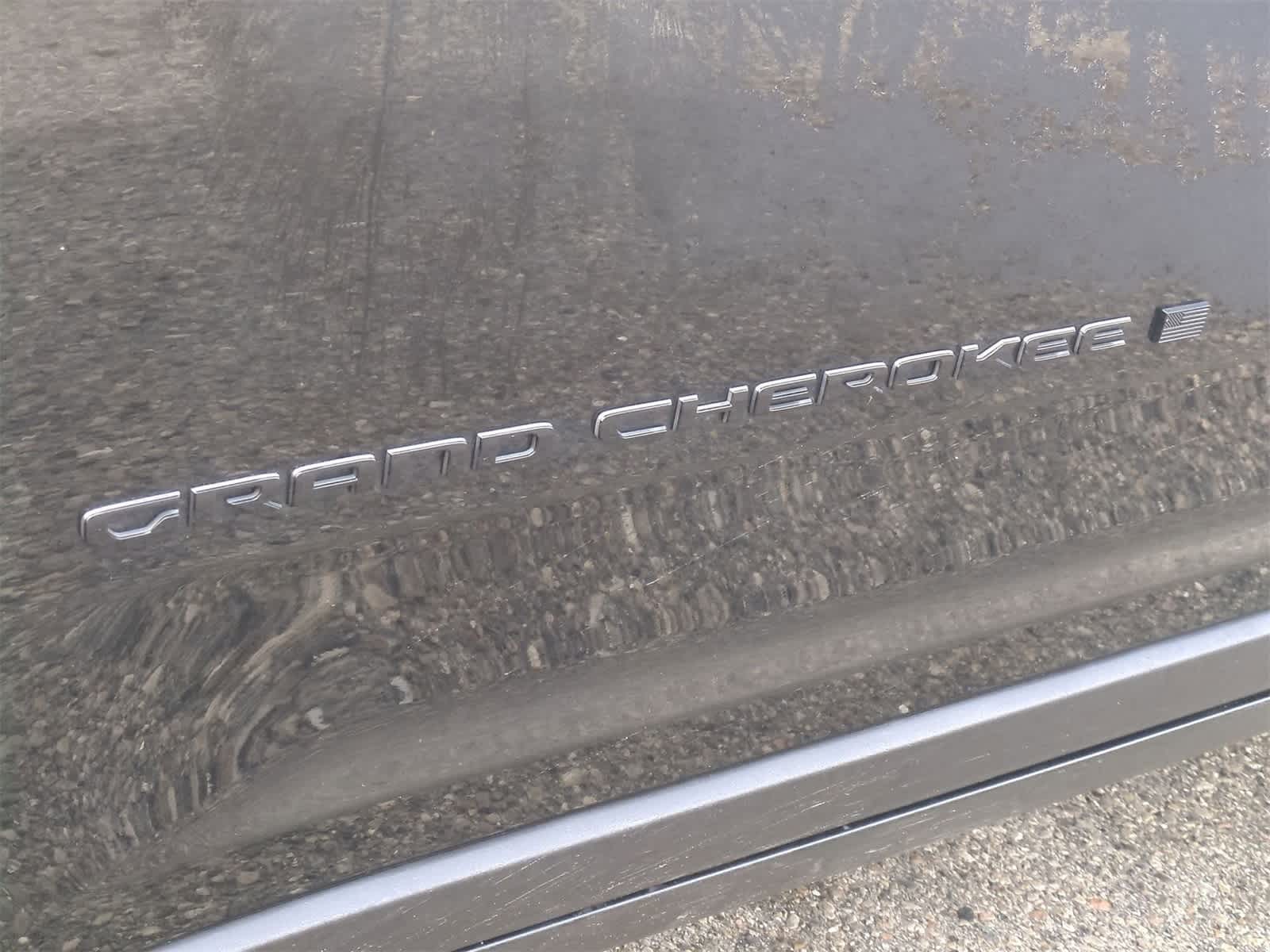 Thumbnail: 2023 Jeep Grand Cherokee - 13