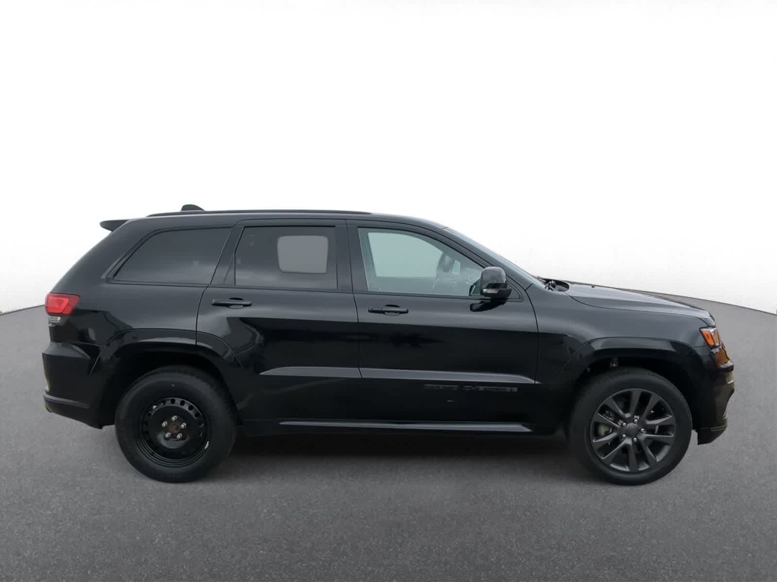 Thumbnail: 2018 Jeep Grand Cherokee - 9