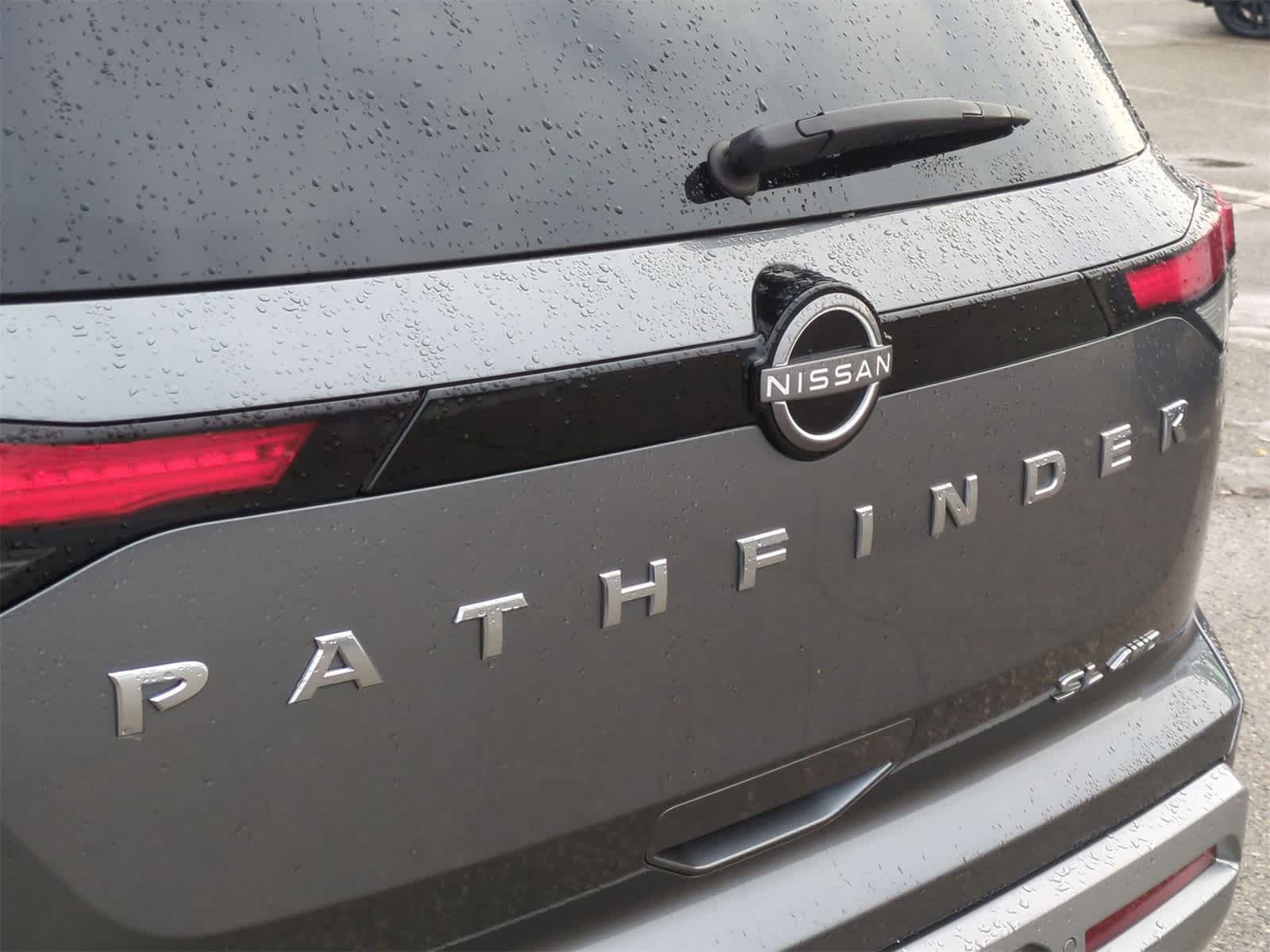 Thumbnail: 2023 Nissan Pathfinder - 12